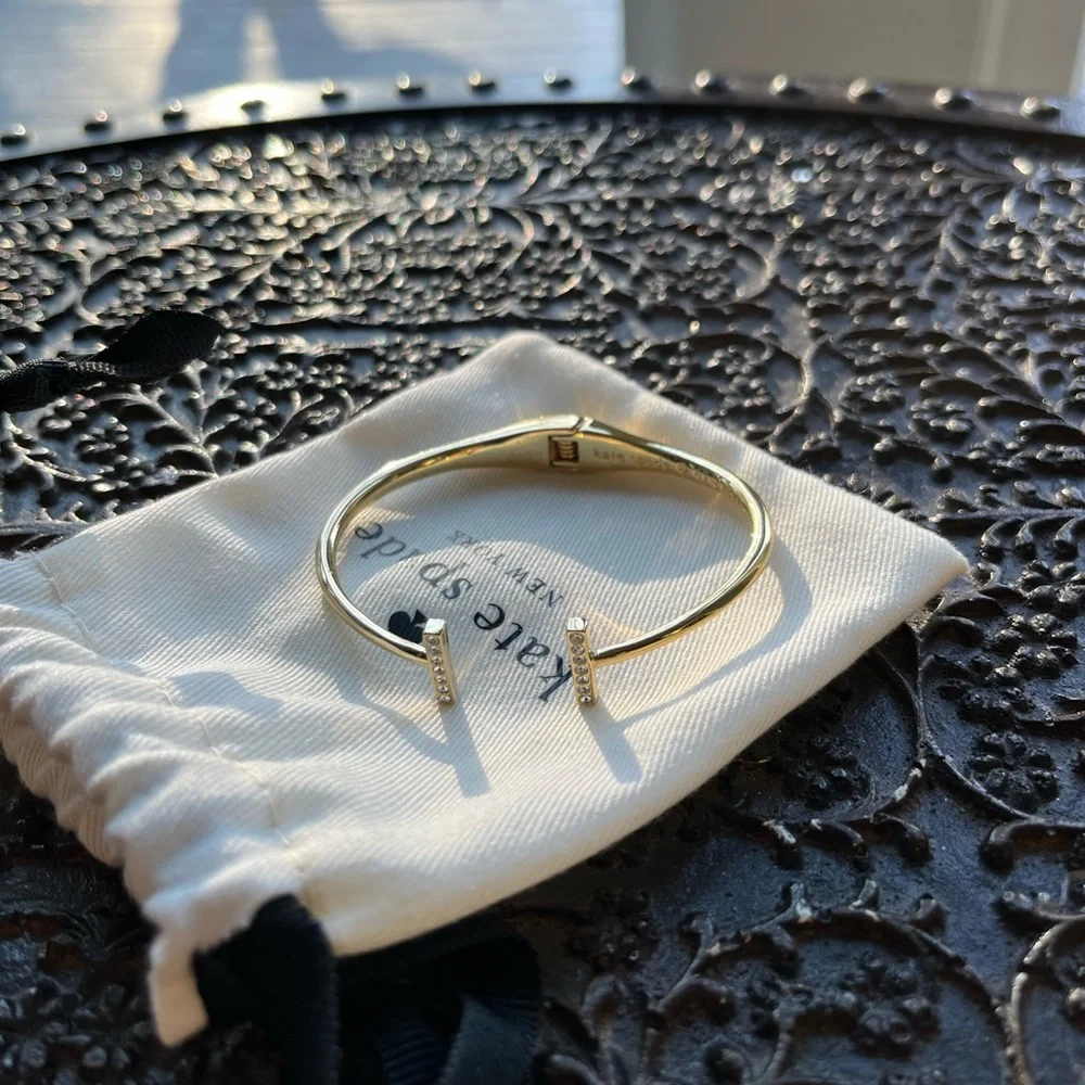 NEW KATE SPADE DAINTY SPARKLERS CRYSTAL BAR CUFF BRACELET - Picture 2 of 4